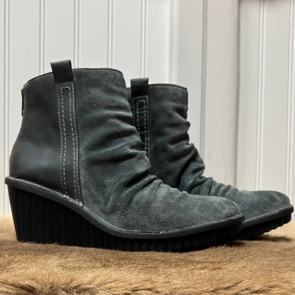 Bionica Destiney Booties 9 Ankle Boots